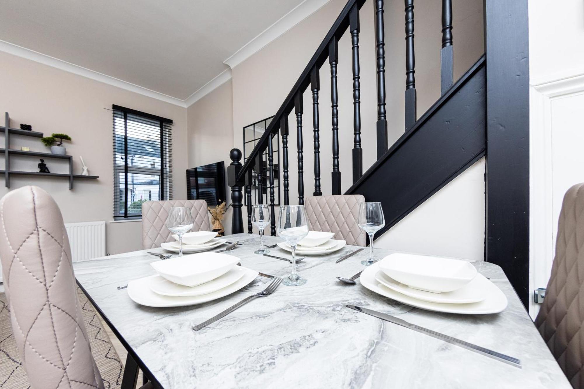 Apartment Park House, Refurbed Modern Interior, Located In Finsbury Park *